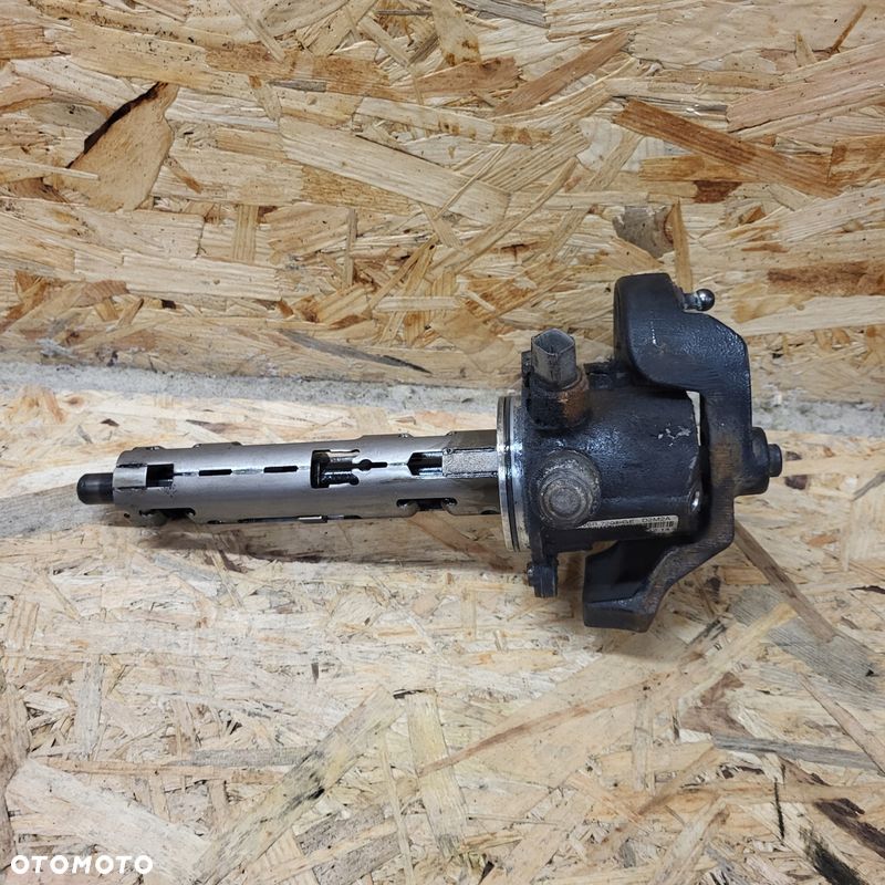 FORD FOCUS MK3 1.6TDCI WYBIERAK SKRZYNI BIEGÓW AV6R7201GE - 1