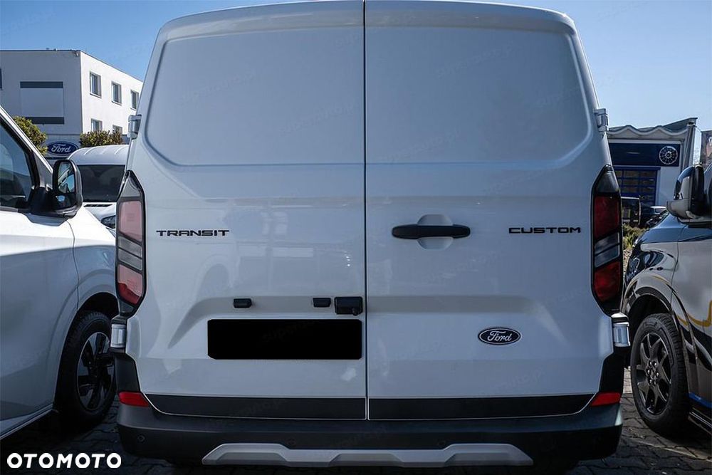 Ford Transit Custom 320 L2H1 Trail 2.0 150KM - 5