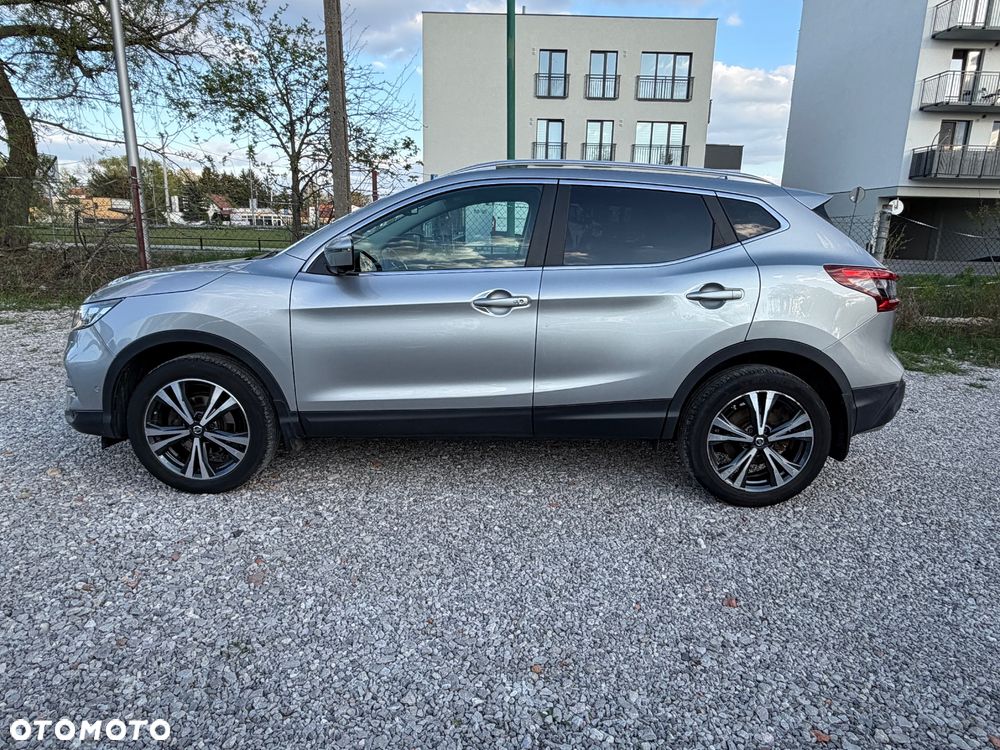 Nissan Qashqai 1.5 dCi N-Connecta - 11