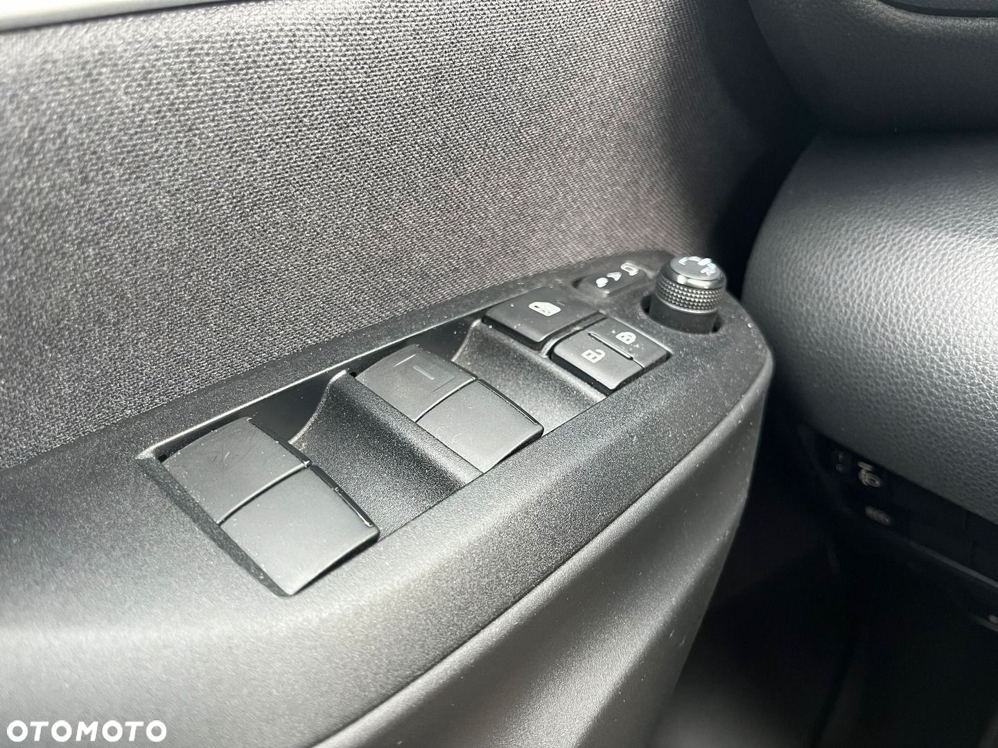 Toyota Yaris Cross Hybrid 1.5 Comfort - 29