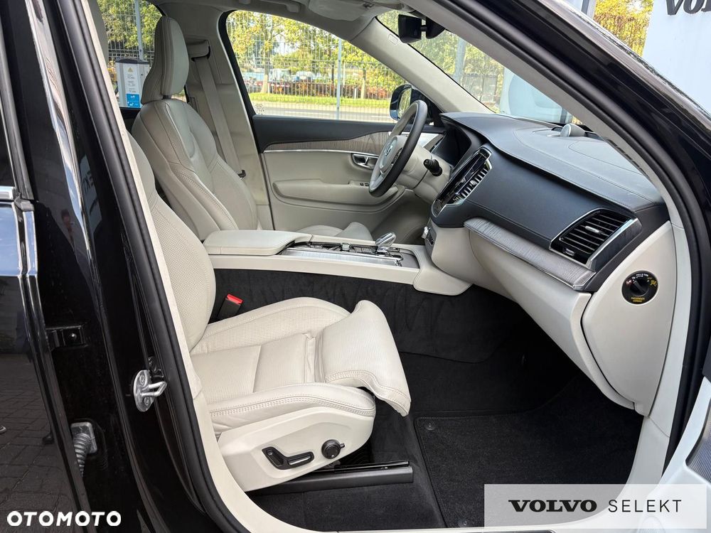Volvo XC 90 - 17