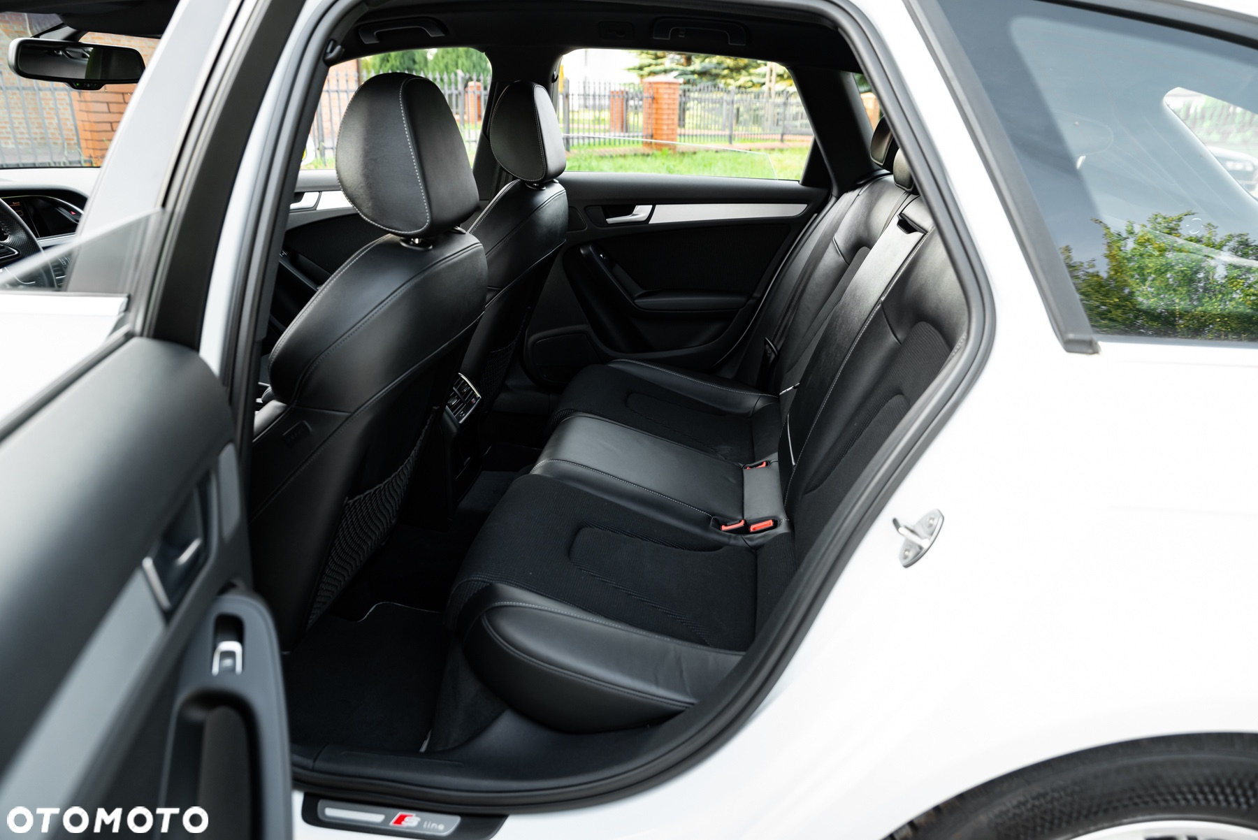 Audi A4 Avant 2.0 TFSI quattro S tronic S line Sportpaket - 6