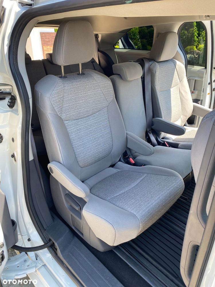 Toyota Sienna - 11