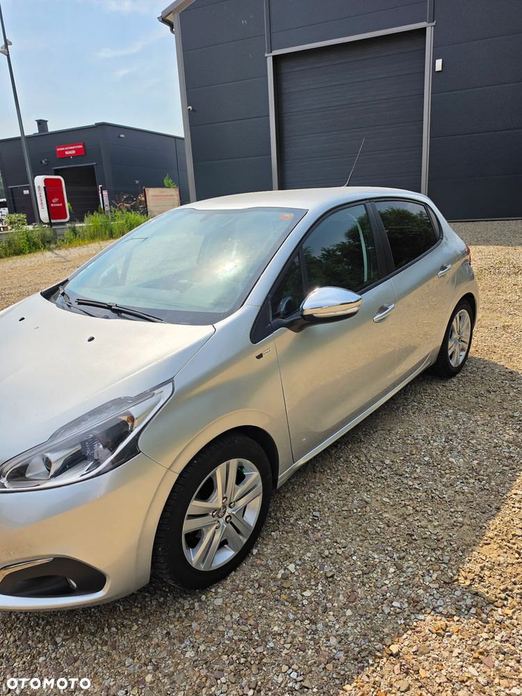 Peugeot 208 82 PureTech Style - 2
