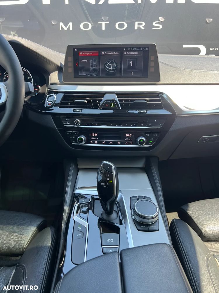 BMW Seria 5 520d xDrive Aut. - 24