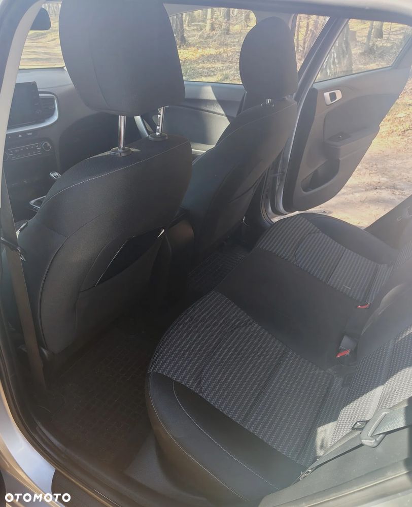 Kia Ceed 1.5 T-GDI M - 10