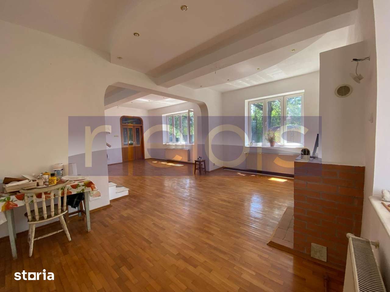 Interior view of Casa 7 bedroom in Strada Epigonilor