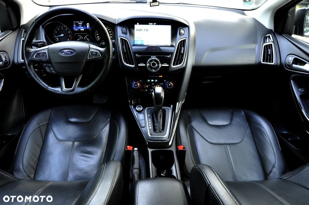 Ford Focus - 25