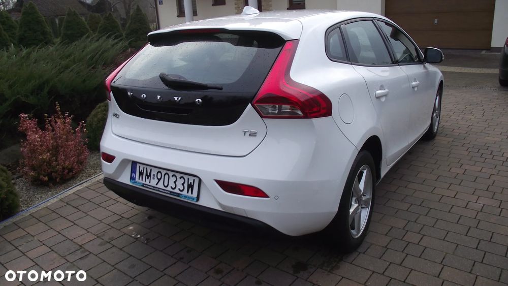 Volvo V40 T2 Kinetic - 6