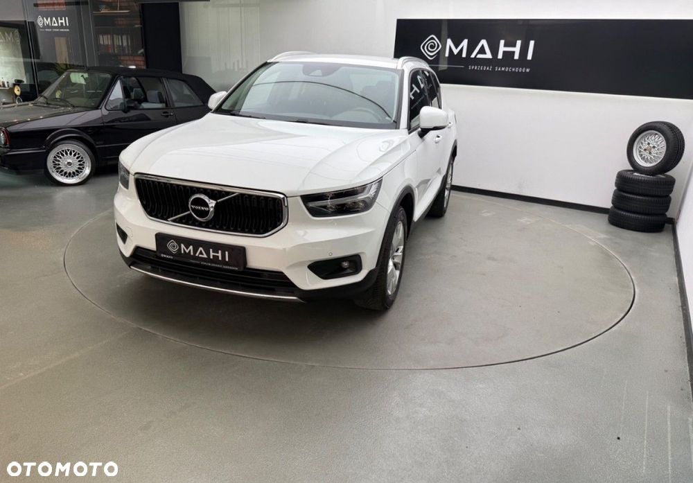 Volvo XC 40 T3 Momentum - 5