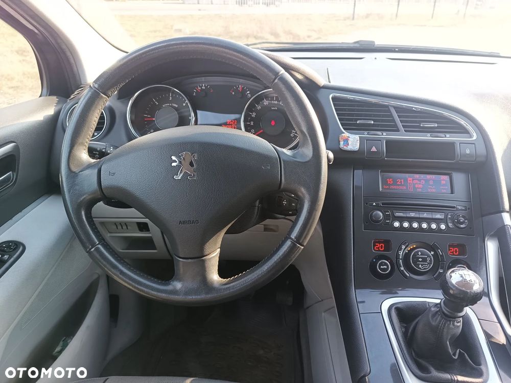 Peugeot 3008 1.6 HDi Premium - 18