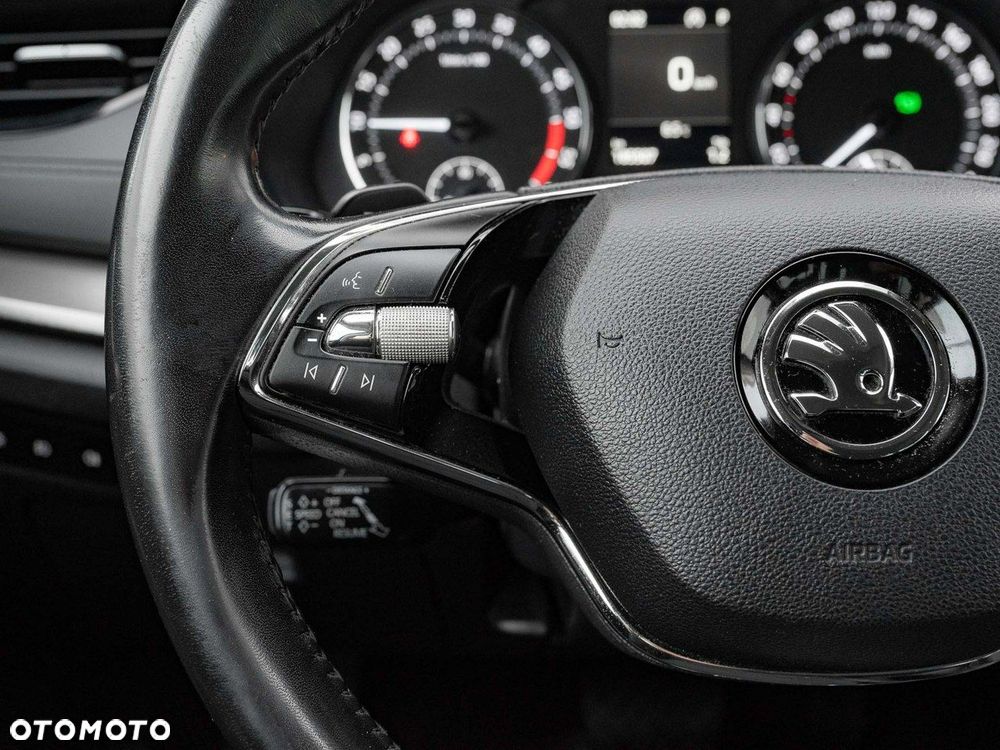 Skoda Octavia 2.0 TDI Ambition DSG - 17