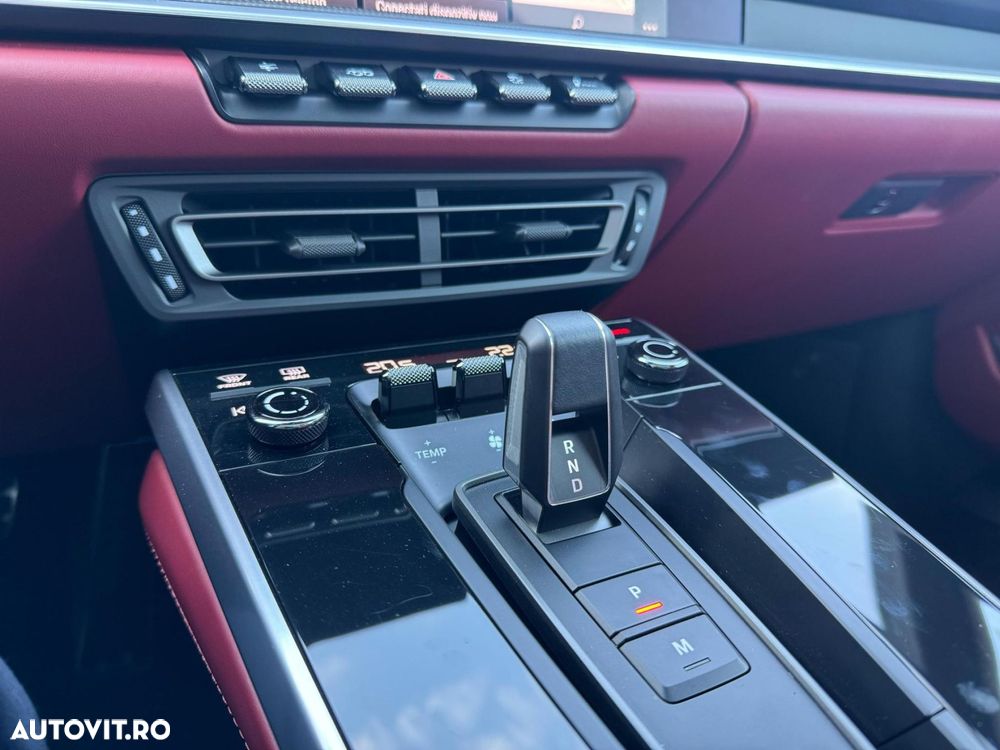 Porsche 911 Carrera 4S PDK - 18