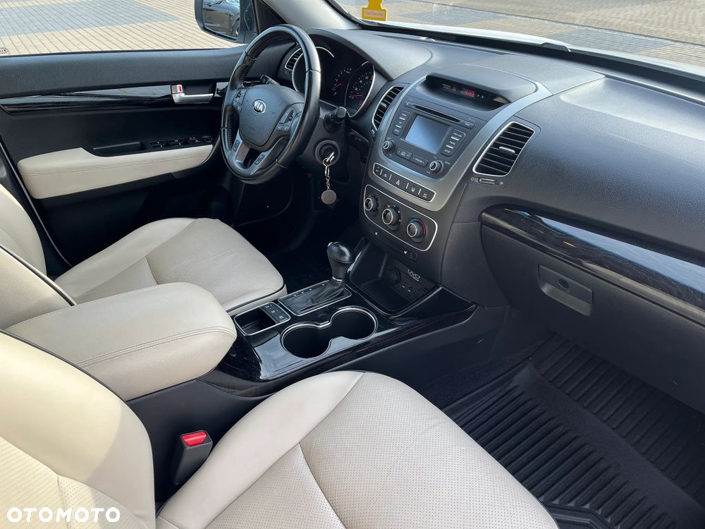 Kia Sorento - 13