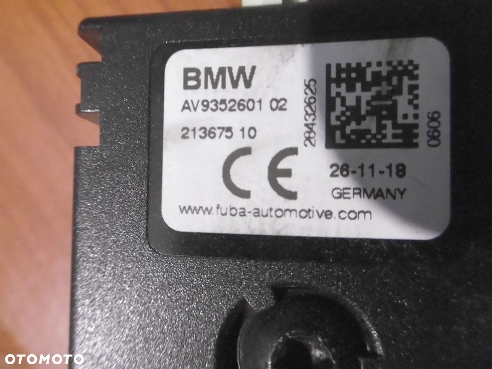 WZMACNIACZ ANTENY BMW X1 F48 - 3