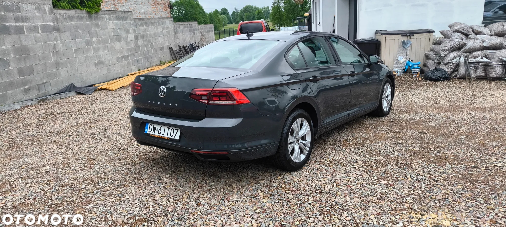 Volkswagen Passat - 7