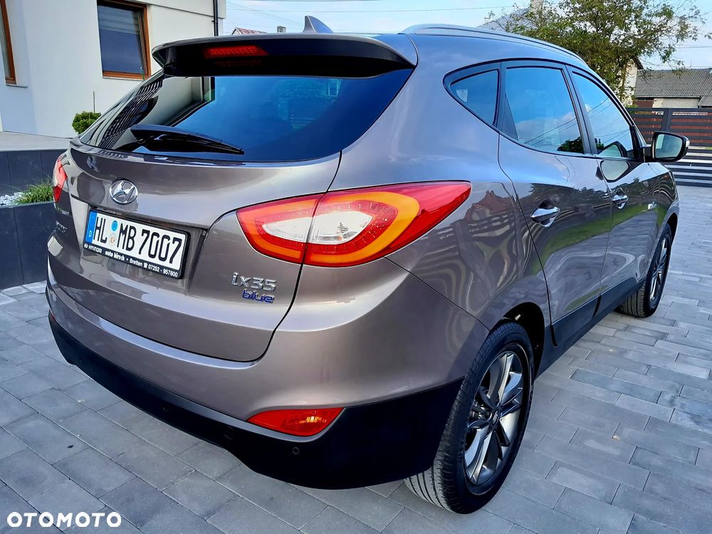 Hyundai ix35 1.6 2WD Fifa World Cup Edition - 17