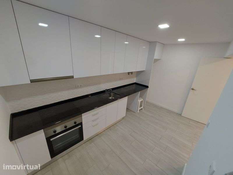 Moradia T3+2 remodelada - Grande imagem: 3/8