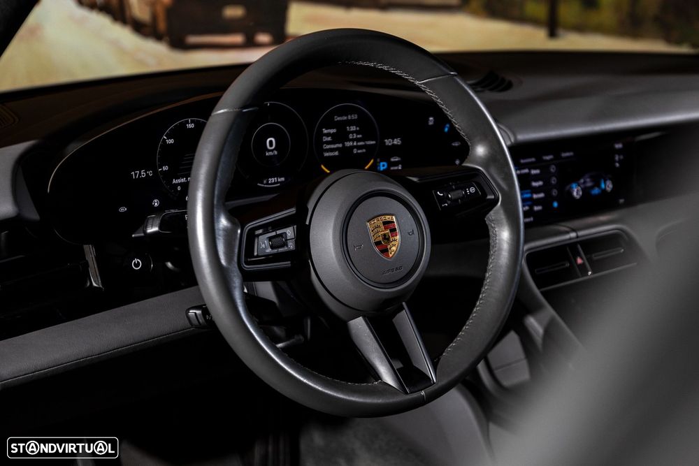 Porsche Taycan - 13