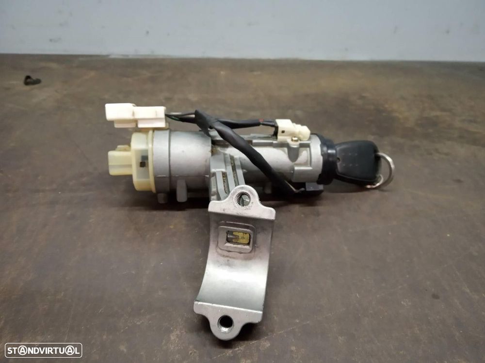 COMUTADOR DE ARRANQUE HYUNDAI GETZ 2004 - - 3