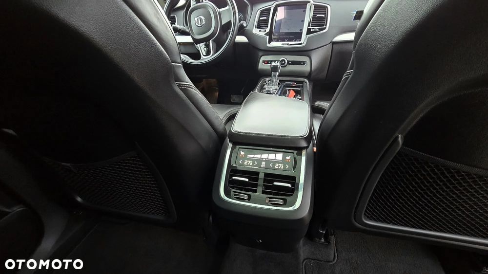 Volvo XC 90 D5 AWD Geartronic Inscription - 24