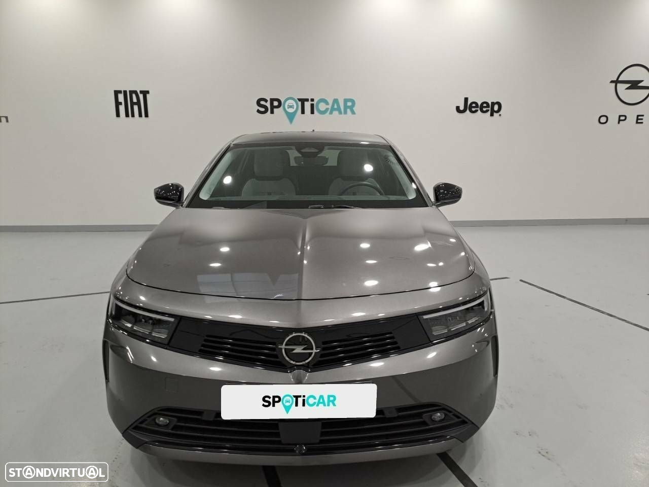 Opel Astra 1.5 D Elegance Aut. - 2