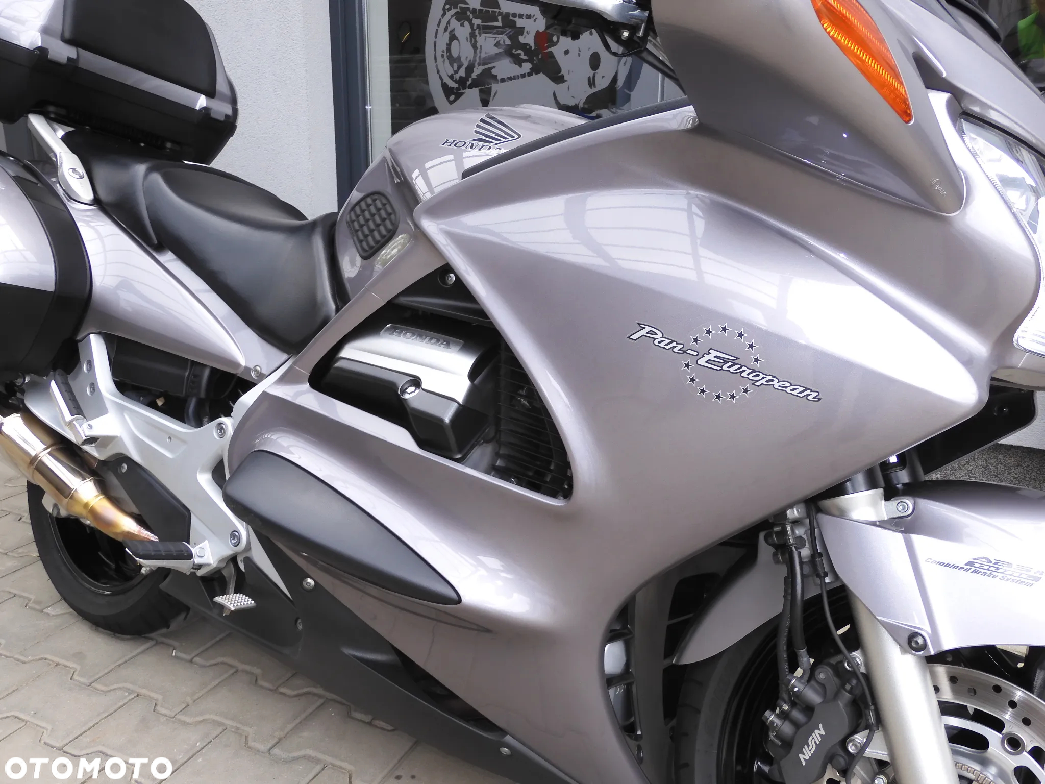 Honda ST - 8