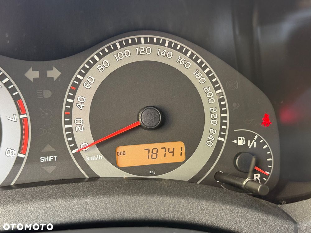 Toyota Auris 1.6 Sol - 30