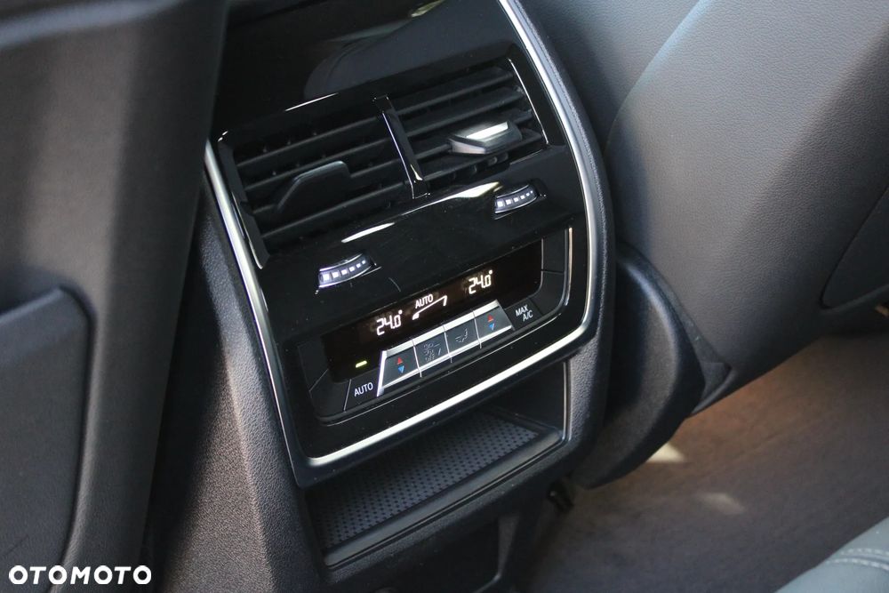 BMW X5 xDrive40d mHEV sport - 26