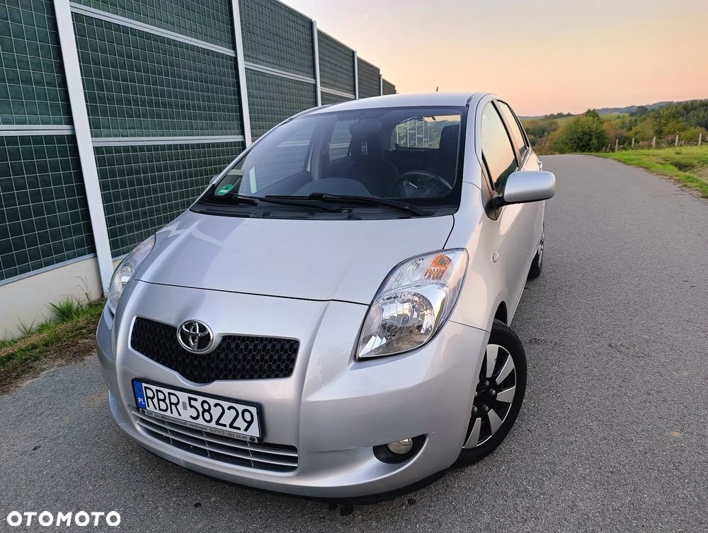 Toyota Yaris 1.3 Sol Premium - 22