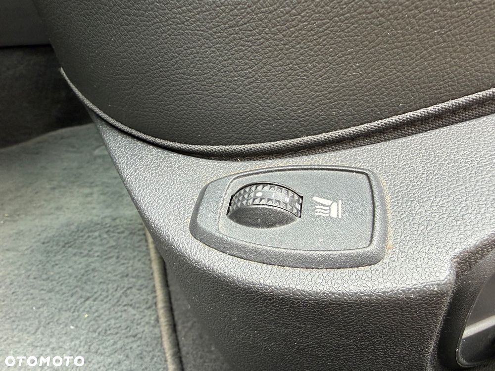Renault Laguna ENERGY dCi 175 FAP Start & Stop GT - 26