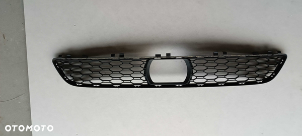 BMW G30 G31 Kratka Zderzaka Przód Plastik KRAKÓW