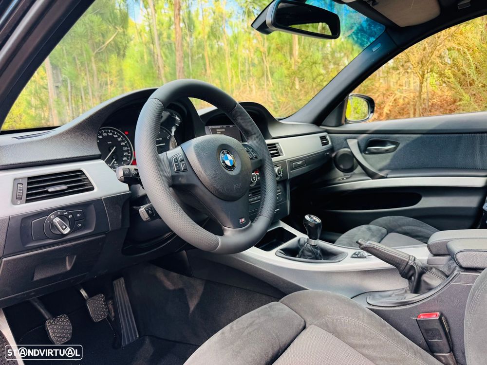 BMW 320 d Touring Pack M - 26