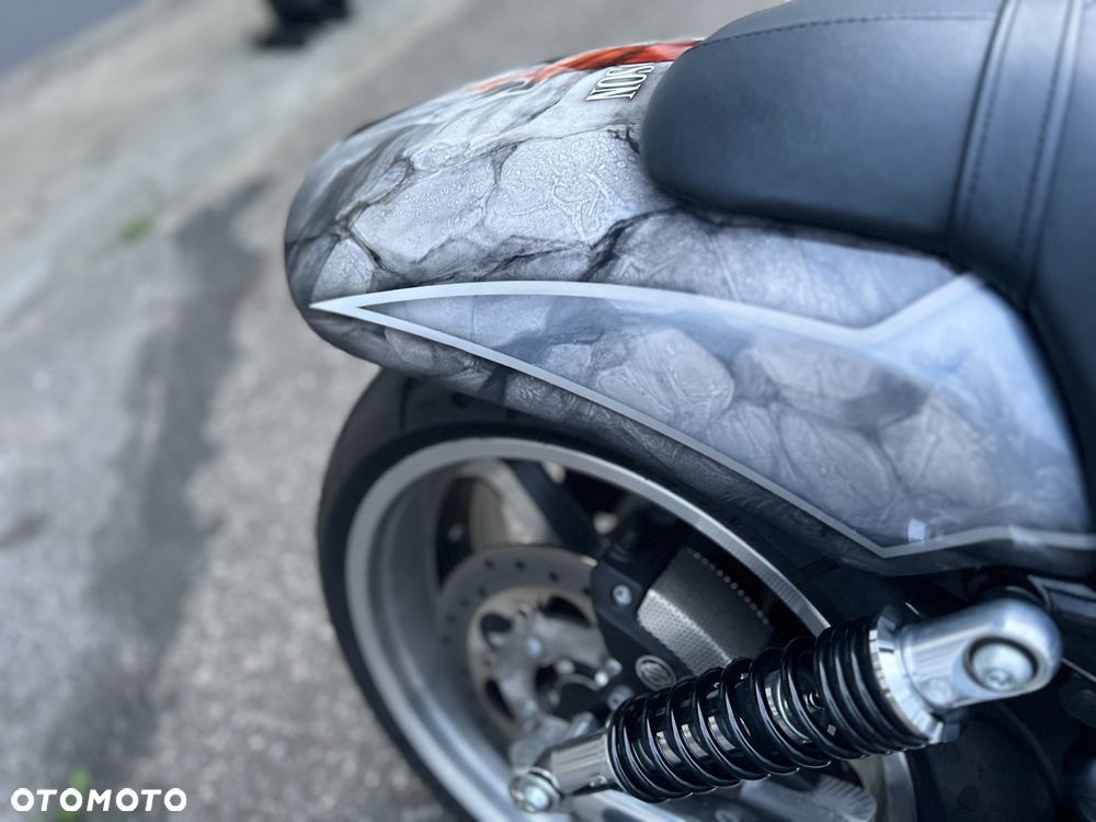 Harley-Davidson V-Rod Muscle - 10