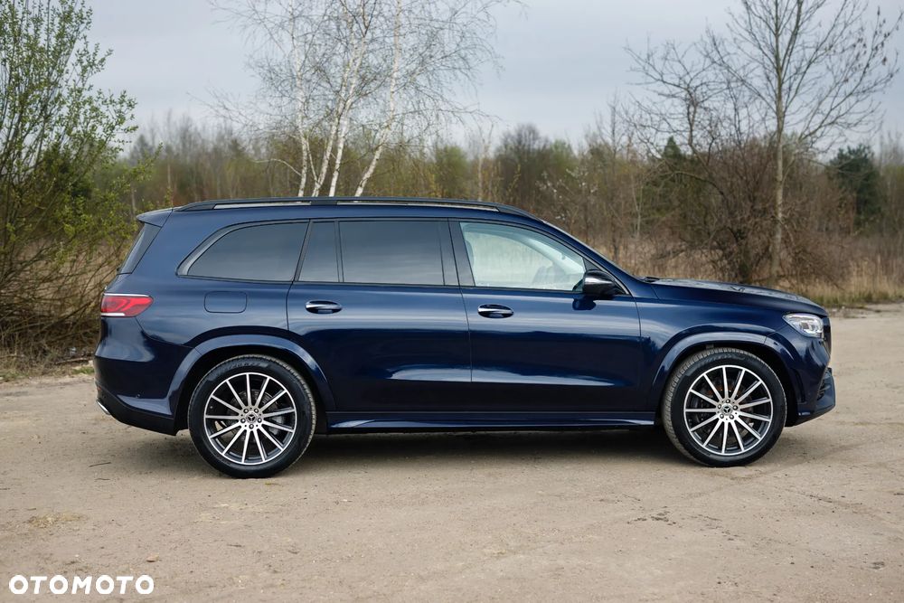 Mercedes-Benz GLS - 1