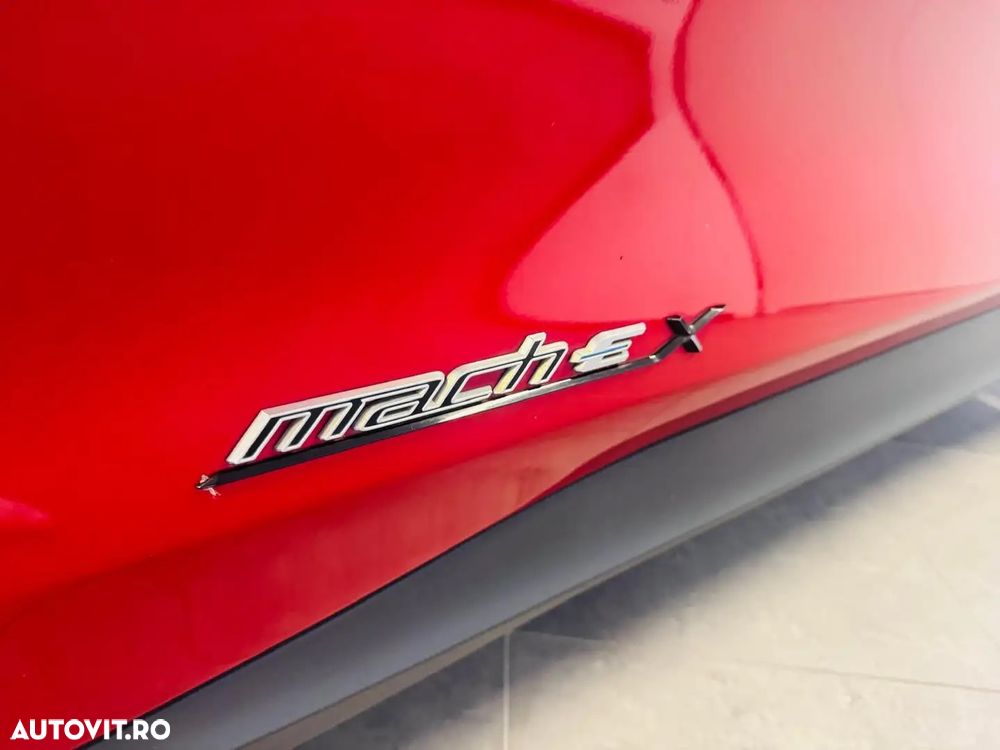 Ford Mustang Mach-E AWD PREMIUM - 7