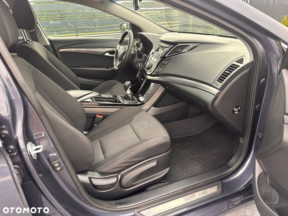 Hyundai i40 Kombi blue 1.7 CRDi Classic - 25