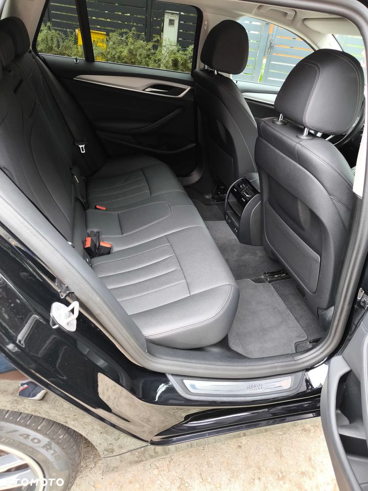 BMW Seria 5 - 29
