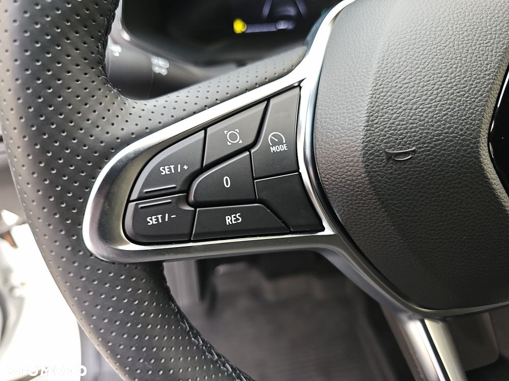 Renault Captur - 19