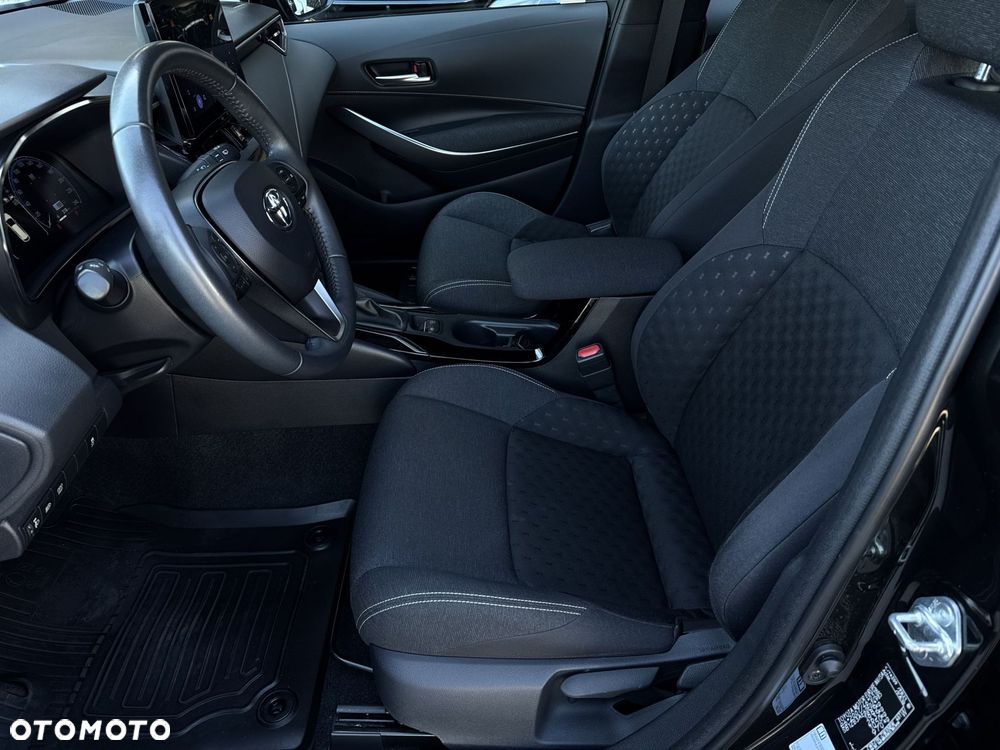 Toyota Corolla 1.8 Hybrid Comfort - 13