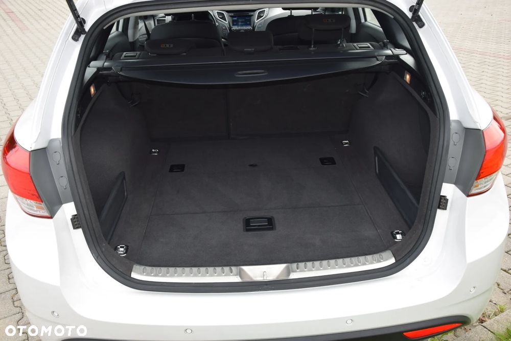 Hyundai i40 i40cw 1.6 Fifa World Cup Edition - 16