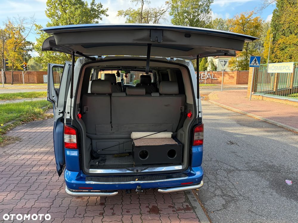 Volkswagen Multivan - 17
