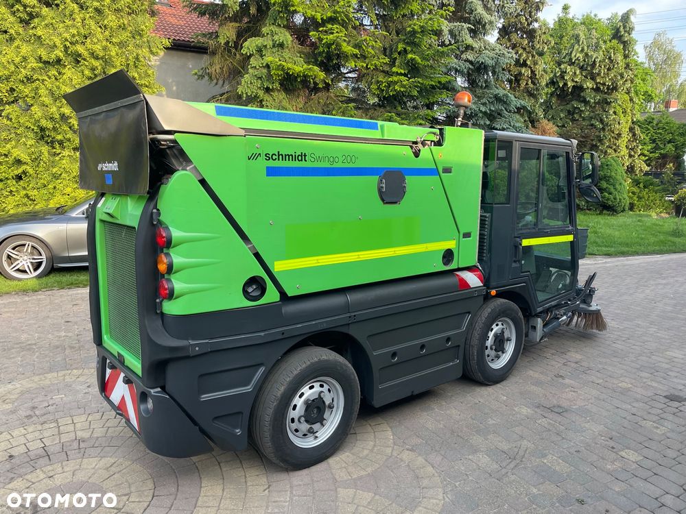 Schmidt Swingo Compact CS 256   200 + Zamiatarka drogowa  zamiatarka chodnikowa uliczna  Swingo 200 +    Super stan 2019 rok - 7