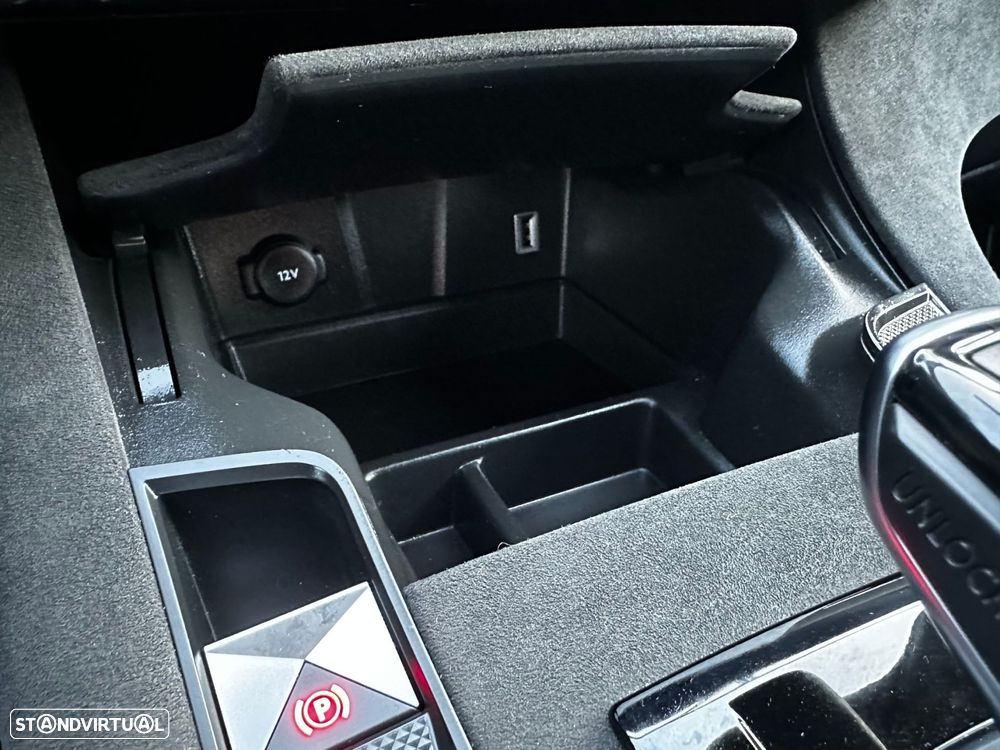 DS DS7 Crossback E-Tense Performance Line EAT8 - 35