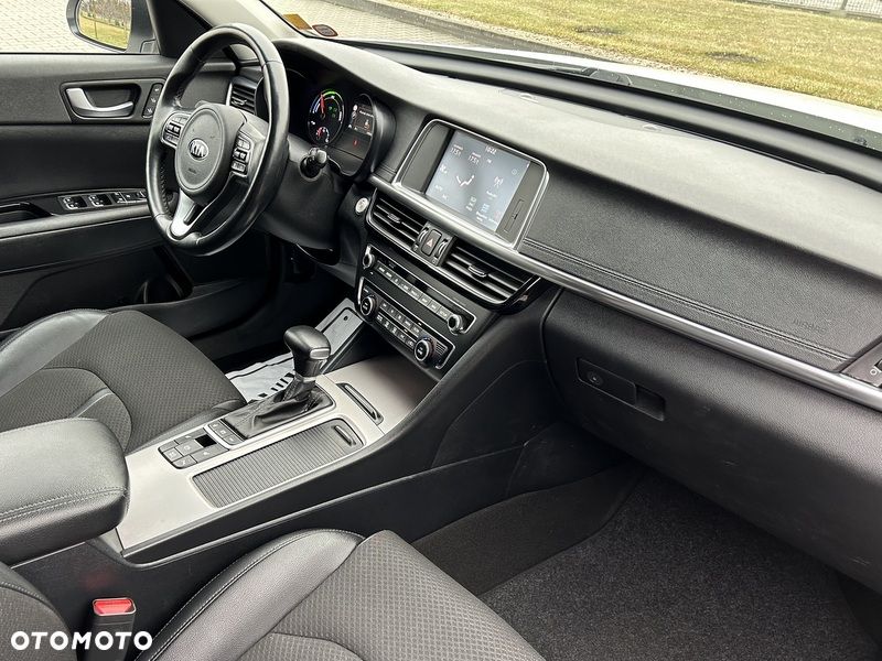 Kia Optima - 34
