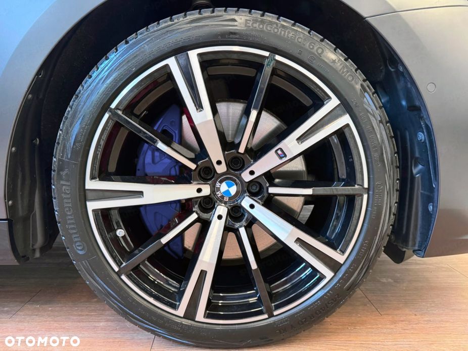 BMW Seria 5 520i mHEV M Sport - 17