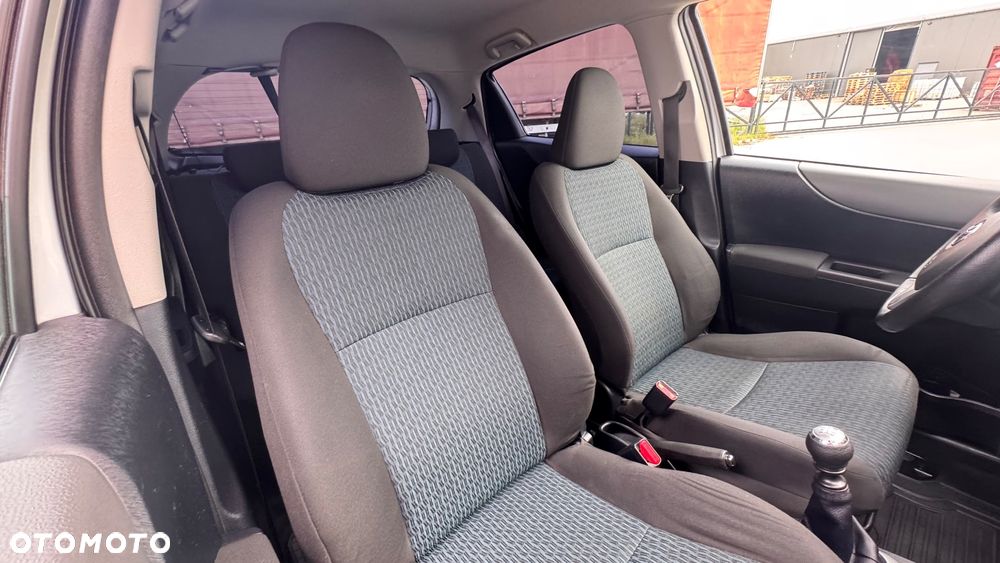 Toyota Yaris 1.3 VVT-i Luna - 35