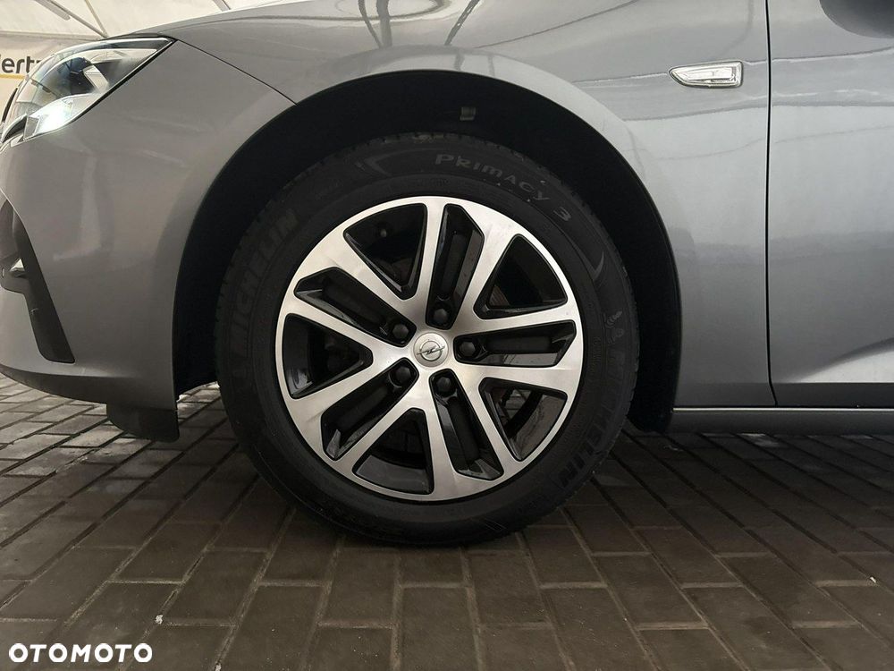Opel Insignia - 21