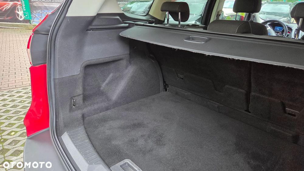 Ford Kuga 2.0 TDCi 2x4 Titanium - 5