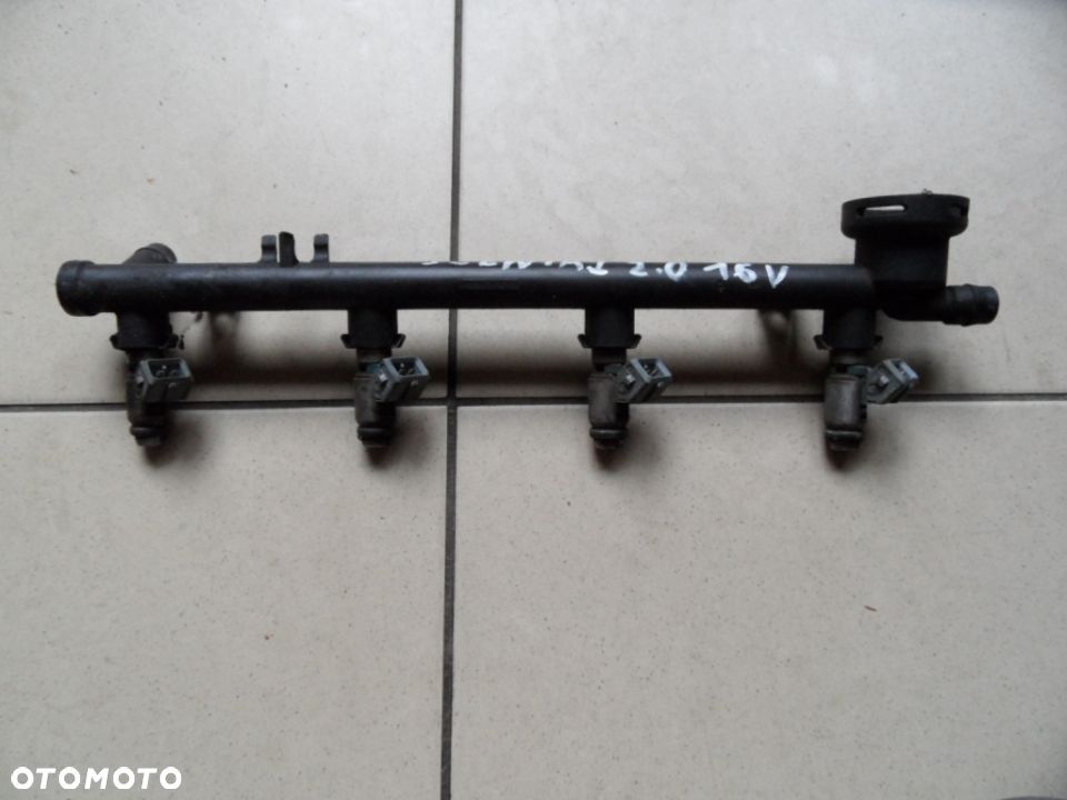 LISTWA WTRYSKOWA SCENIC I 2.0 16V 7700107405 7700112777 - 1